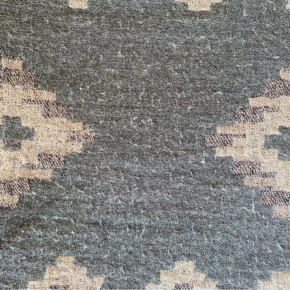 Wilfred Diamond Mosaic Wool Blanket Scarf - Picture 4 of 6